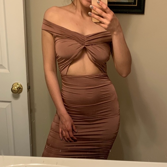 Fashion Nova Off-Shoulder Dress - Picture 2 of 6